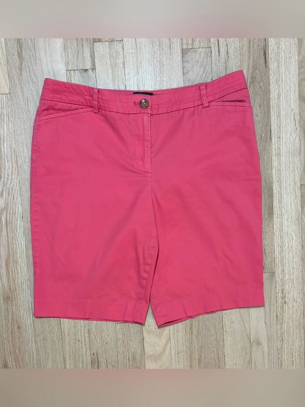 Talbots The Perfect Short Bright Pink Bermuda Shorts 9” Inseam Petite Size 6P